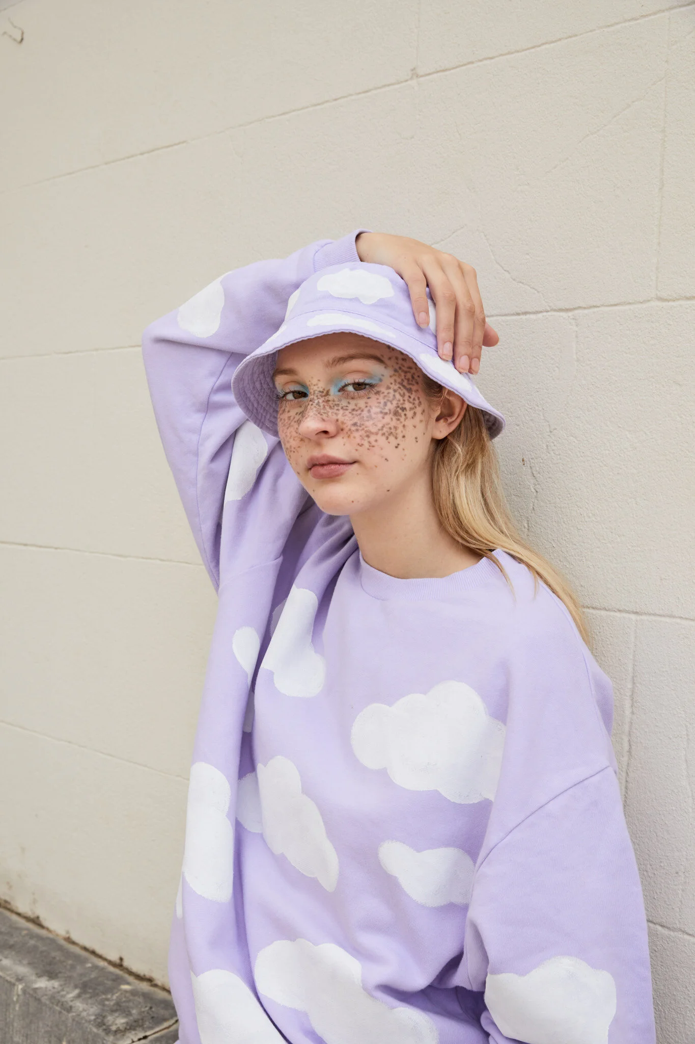 Cloud sweatshirt hotsell